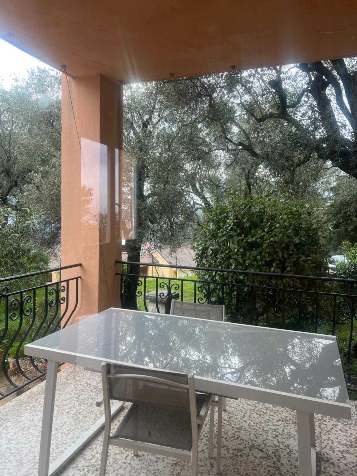 Bas De Villa Vue Mer Eze Village מראה חיצוני תמונה